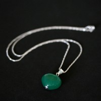 colar de prata veneziana c/ pedra jade coração